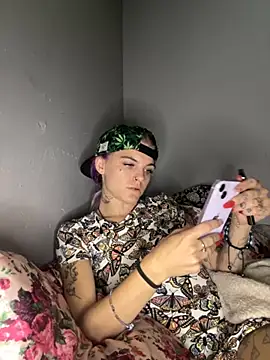 ittybittymeryssa online show from 11-24-25, 01:16