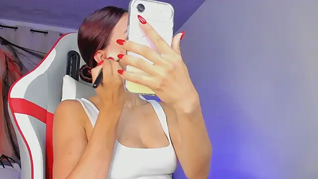 Snapshot of Selenafox_0 chatting on 10-10-25, 01:59 Selenafox 0 online show from 10-10-25, 01:59