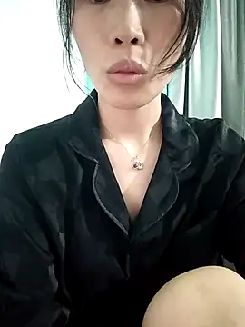 Snapshot of Ly-ny chatting on 09-29-25, 07:02 Ly-ny online show from 09-29-25, 07:02