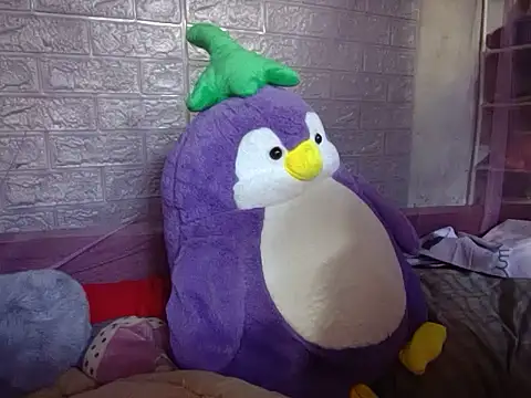 Snapshot of Ly-ny chatting on 12-20-25, 04:30 Ly-ny online show from 12-20-25, 04:30