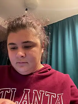 Snapshot of AliceCurlyX chatting on 12-01-25, 10:37 AliceCurlyX online show from 12-01-25, 10:37