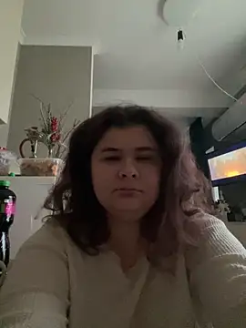 AliceCurlyX online show from 12-17-25, 11:05