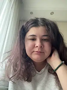 AliceCurlyX online show from 02-04-26, 06:41