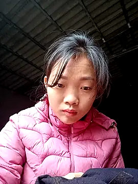 Ananine online show from 11-19-25, 01:27