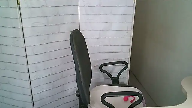 Helen xi  online show from 01-08-26, 05:10