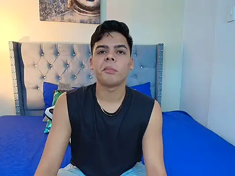 Snapshot of stewart_mateo_ chatting on 10-03-25, 01:57 stewart mateo  online show from 10-03-25, 01:57