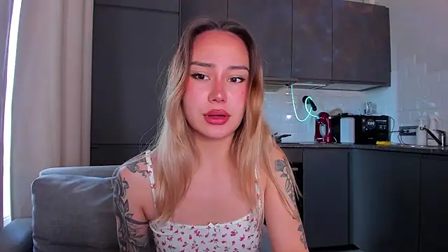 baobei03 online show from 10-18-25, 10:38