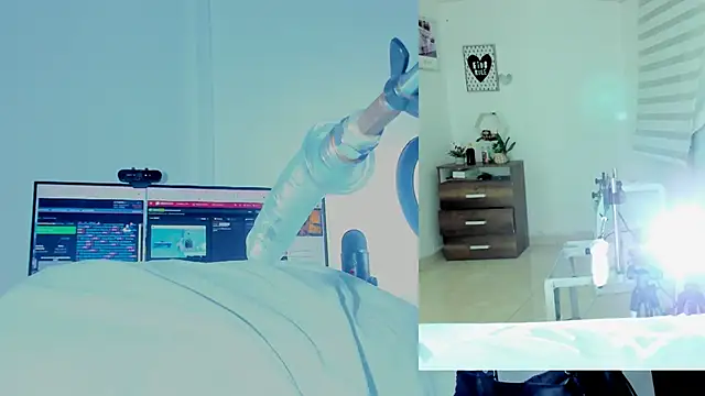 Rosy Emely online show from 01-12-26, 09:25