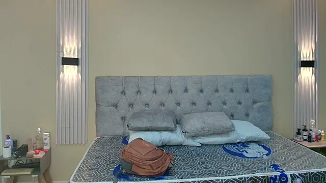 Snapshot of LiaMonroee_ chatting on 09-25-25, 11:36 LiaMonroee online show from 09-25-25, 11:36