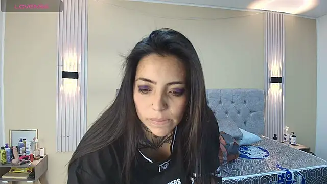 Snapshot of LiaMonroee_ chatting on 09-29-25, 11:37 LiaMonroee online show from 09-29-25, 11:37