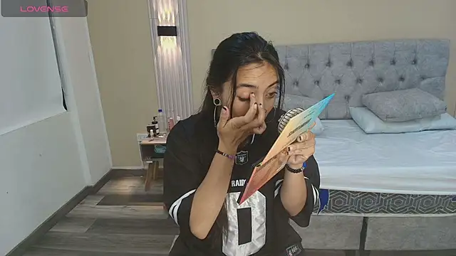 Snapshot of LiaMonroee_ chatting on 10-07-25, 11:40 LiaMonroee online show from 10-07-25, 11:40