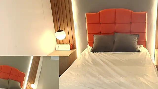 Snapshot of LiaMonroee_ chatting on 02-23-26, 12:13 LiaMonroee online show from 02-23-26, 12:13