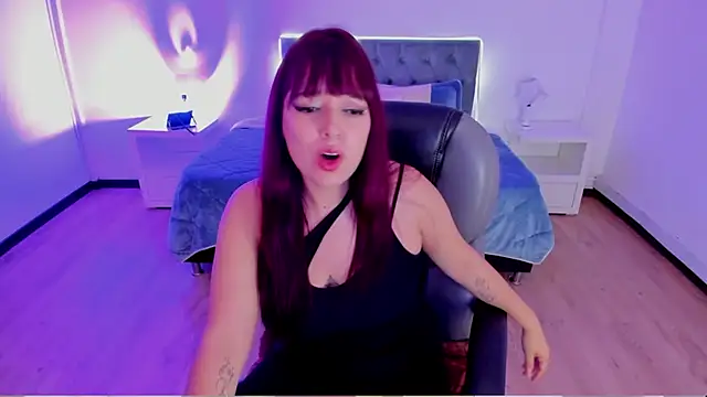 Blair red  online show from 11-23-25, 11:32