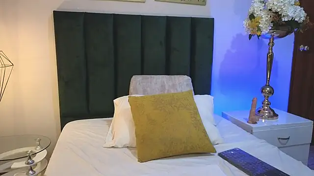 AmaraYasbel online show from 12-19-25, 06:04