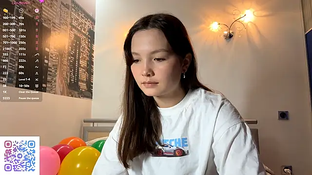 KiraVelvet online show from 09-14-25, 09:41