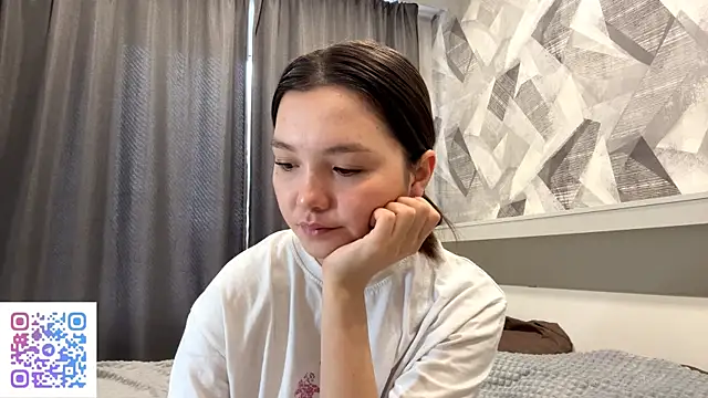 KiraVelvet online show from 11-06-25, 08:04