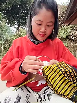 maycuc123 online show from 12-16-25, 01:43