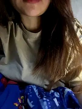 Snapshot of Hinne07 chatting on 11-27-25, 12:24 Hinne07 online show from 11-27-25, 12:24