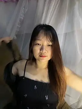 Snapshot of Hinne07 chatting on 12-04-25, 01:26 Hinne07 online show from 12-04-25, 01:26