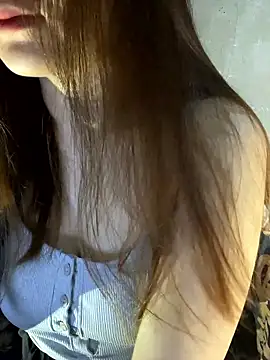 Snapshot of Hinne07 chatting on 01-06-26, 12:14 Hinne07 online show from 01-06-26, 12:14