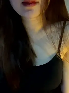 Snapshot of Hinne07 chatting on 01-12-26, 01:33 Hinne07 online show from 01-12-26, 01:33