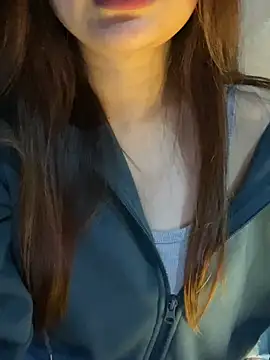 Snapshot of Hinne07 chatting on 01-13-26, 03:12 Hinne07 online show from 01-13-26, 03:12