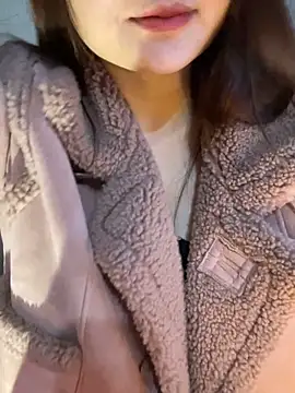 Snapshot of Hinne07 chatting on 01-14-26, 02:55 Hinne07 online show from 01-14-26, 02:55