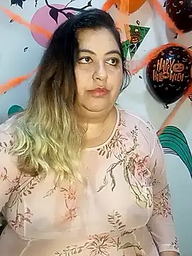 curvy diva  online show from 10-28-25, 01:14