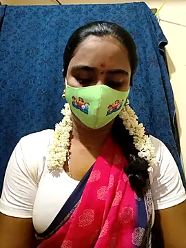 mini-queen online show from 11-11-25, 01:22