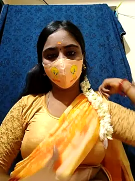 mini-queen online show from 11-14-25, 03:33