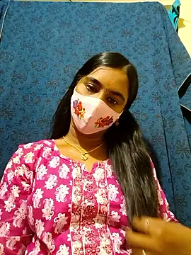 mini-queen online show from 01-13-26, 04:23