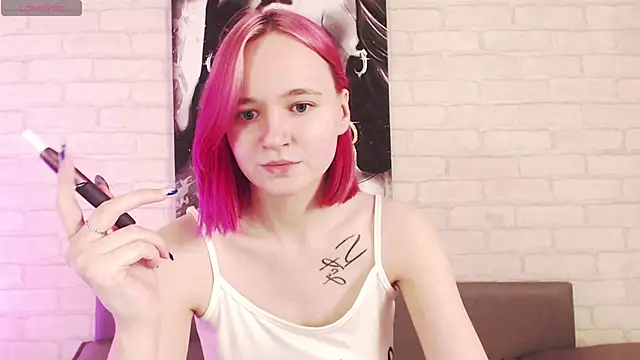 Ericha Stone online show from 09-18-25, 08:05