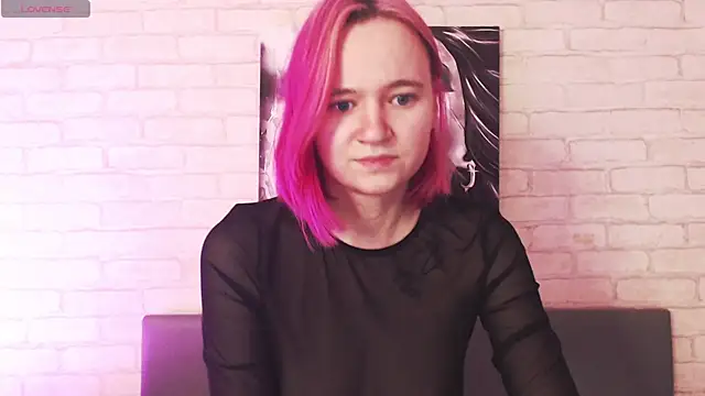 Ericha Stone online show from 09-26-25, 01:53