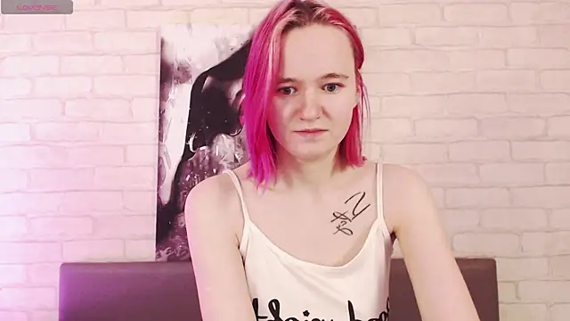 Ericha Stone online show from 10-04-25, 02:20