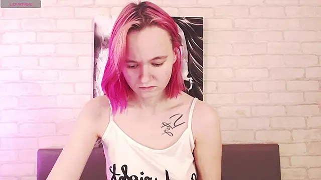 Ericha Stone online show from 10-09-25, 01:47