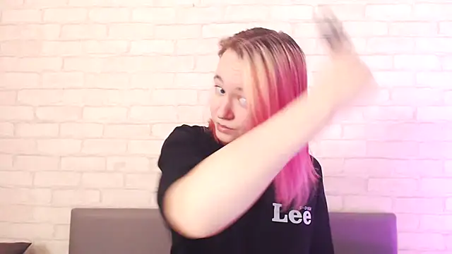 Ericha Stone online show from 12-04-25, 08:01