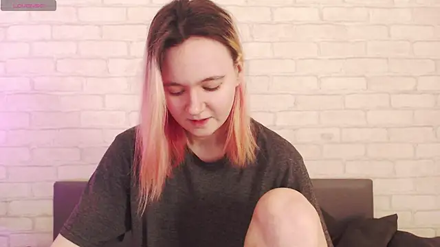 Ericha Stone online show from 04-03-26, 01:25