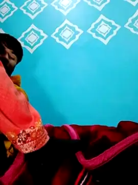 Pahadi couple online show from 12-17-25, 07:58