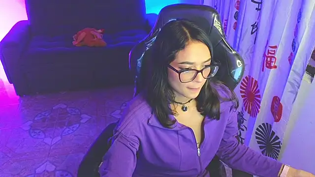 Snapshot of Gia_flame_ chatting on 09-19-25, 03:19 Gia flame  online show from 09-19-25, 03:19