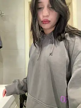 YourLittleDevil online show from 03-29-26, 06:24