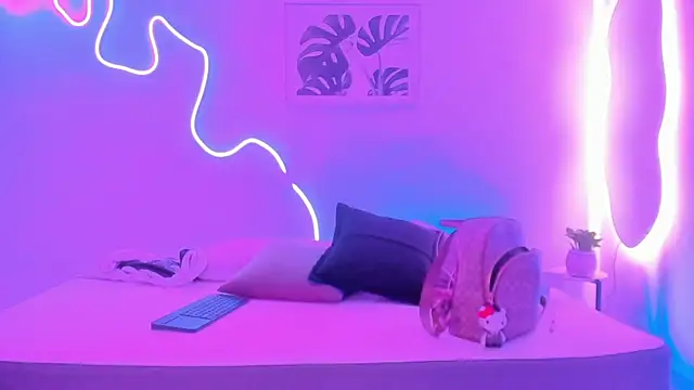 Emilywillis8 online show from 11-14-25, 03:38