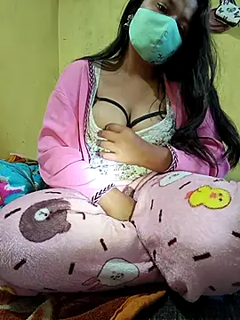 cherrylady8008 online show from 12-20-25, 05:14