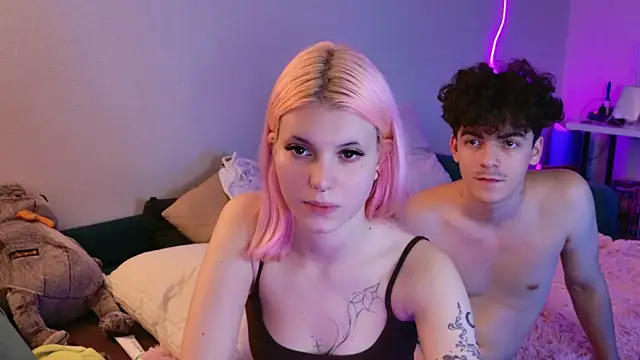 Snapshot of Alice18James chatting on 09-08-25, 11:04 Alice18James online show from 09-08-25, 11:04