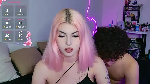 Snapshot of Alice18James chatting on 09-12-25, 08:31 Alice18James online show from 09-12-25, 08:31