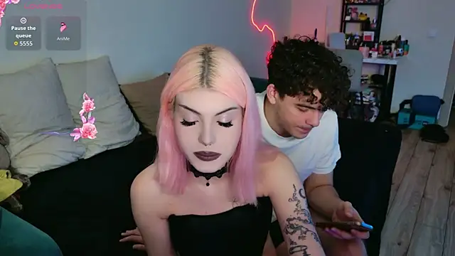 Snapshot of Alice18James chatting on 09-14-25, 06:07 Alice18James online show from 09-14-25, 06:07