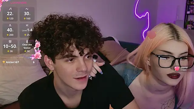 Snapshot of Alice18James chatting on 09-23-25, 05:49 Alice18James online show from 09-23-25, 05:49