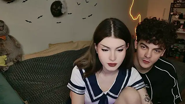 Snapshot of Alice18James chatting on 10-18-25, 07:03 Alice18James online show from 10-18-25, 07:03