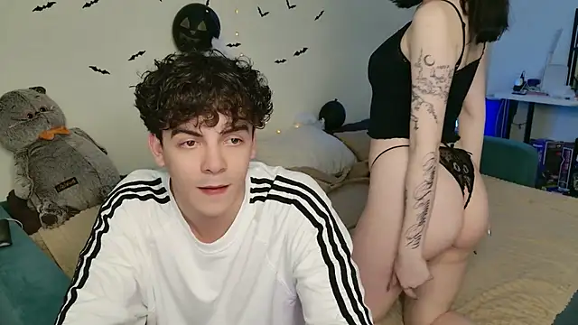 Snapshot of Alice18James chatting on 10-24-25, 09:06 Alice18James online show from 10-24-25, 09:06