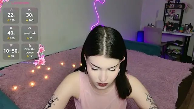 Snapshot of Alice18James chatting on 12-14-25, 06:34 Alice18James online show from 12-14-25, 06:34