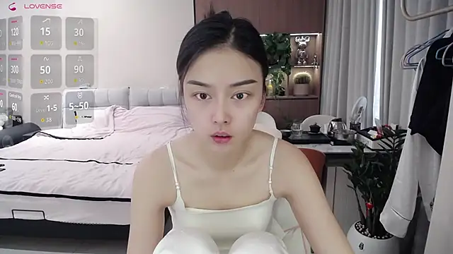 Xiao-zuzongl online show from 11-14-25, 03:49